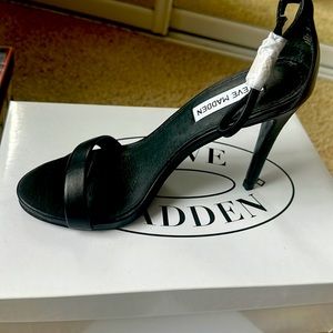 Steve Madden High Heels Size 7 New, never worn